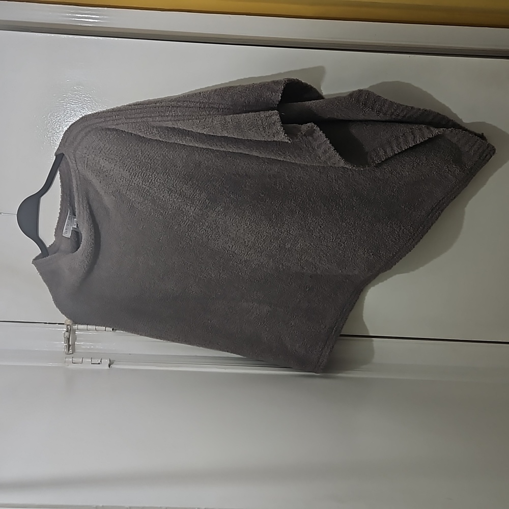 Cozy soft shawl OS gently worn.